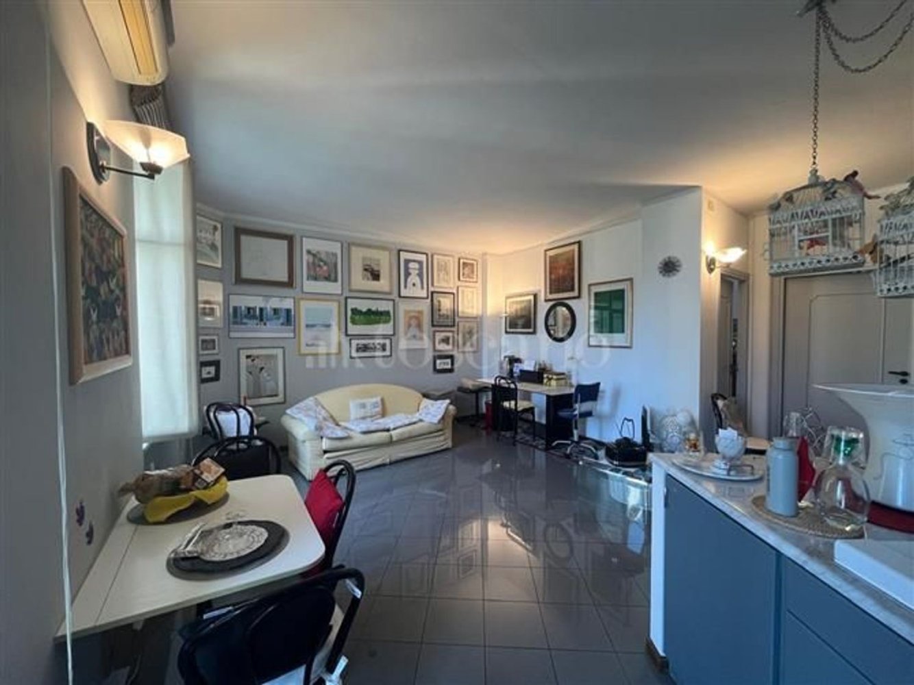3 rooms Apartment in Turin, Italy No. 276013