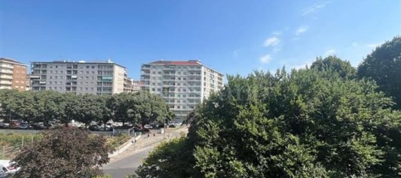 3 rooms Apartment in Turin, Italy No. 276013 11