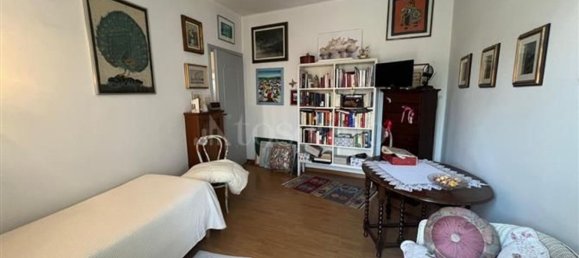 3 rooms Apartment in Turin, Italy No. 276013 5