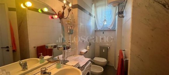 3 rooms Apartment in Turin, Italy No. 276013 10