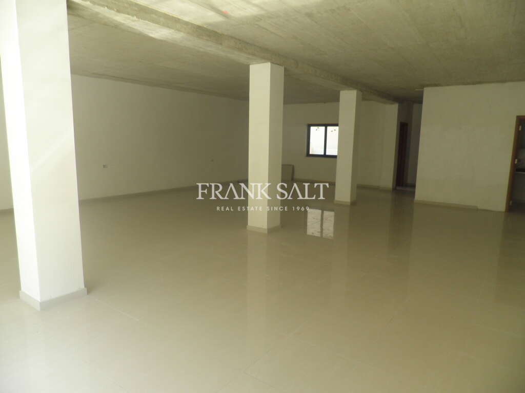 Oficina en Sliema, Malta 46 m² No. 12852