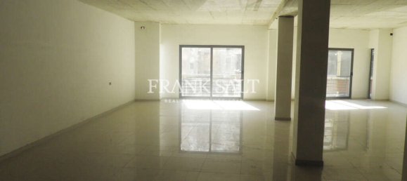 Oficina en Sliema, Malta 46 m² No. 12852 3