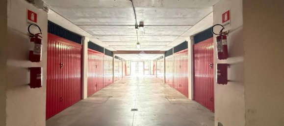 Garage in Trieste, Italy 13m², Nr. 320834 6