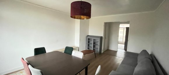 3 bedrooms Apartment in Beauvais, France No. 156059 2