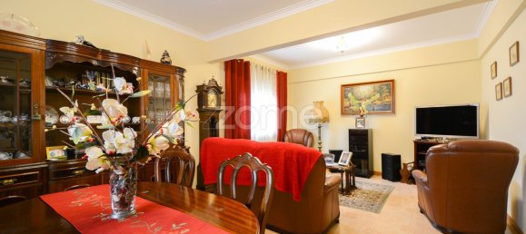 8 غرف نوم منزل في Odivelas, Portugal رقم 111743 2