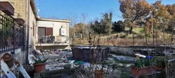 7 rooms Apartment in Civita Castellana, Italy No. 227223 5