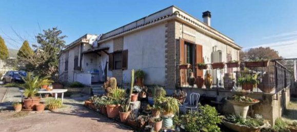 7 rooms Apartment in Civita Castellana, Italy No. 227223 6