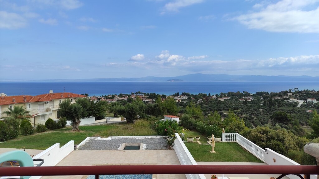 4 bedrooms Property in Chalkidiki, Greece No. 3813