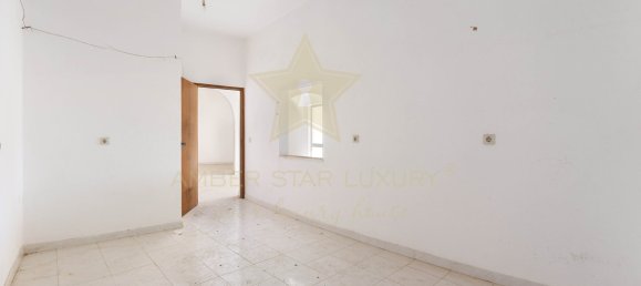 365m² Commercial property in Quarteira, Portugal No. 64193 12