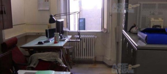 5 rooms Apartment in Rome, Italy No. 290154 44