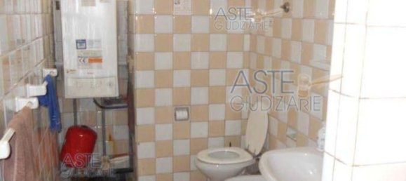 5 rooms Apartment in Rome, Italy No. 290154 17