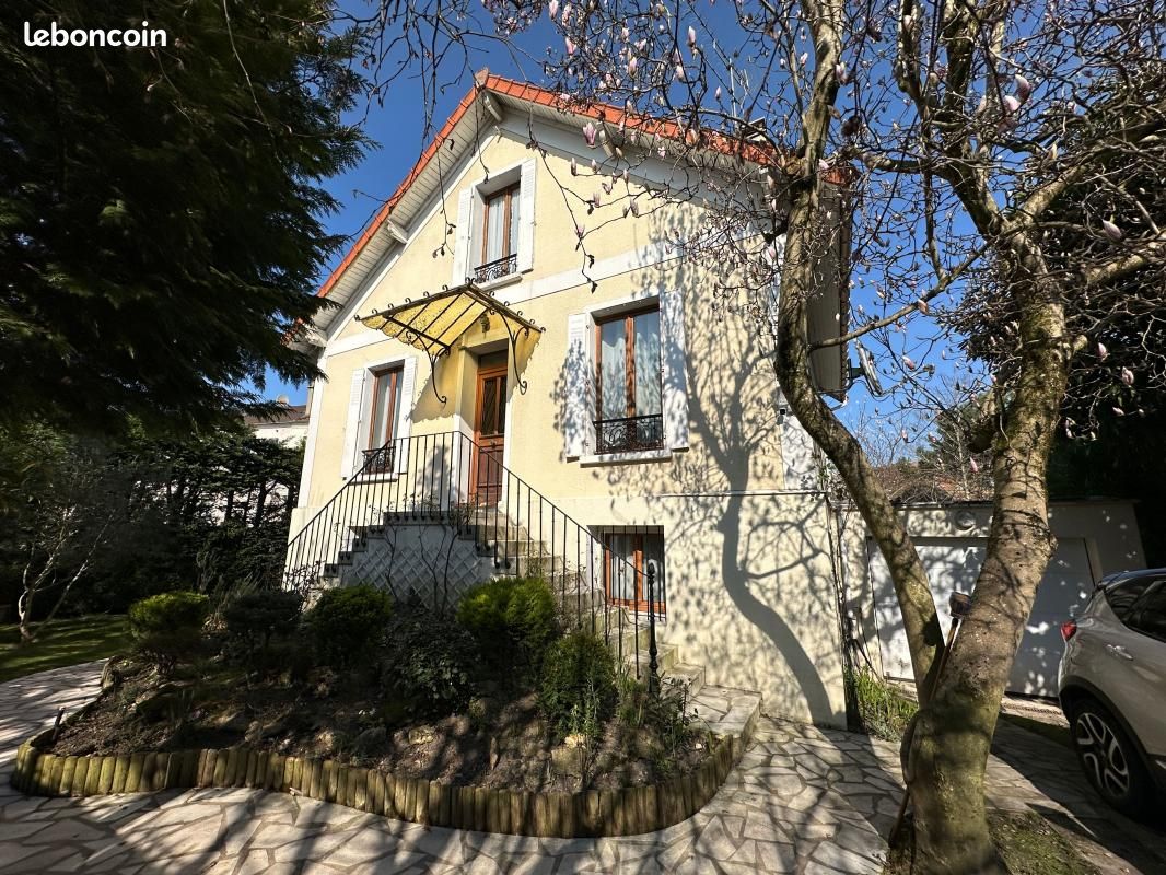 3 bedrooms House in Villemomble, France No. 129968