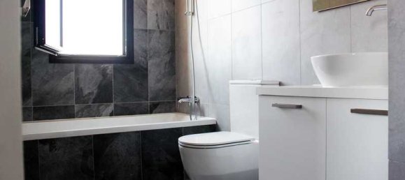 2 bedrooms Apartment in Germasogeia, Cyprus No. 8490 6