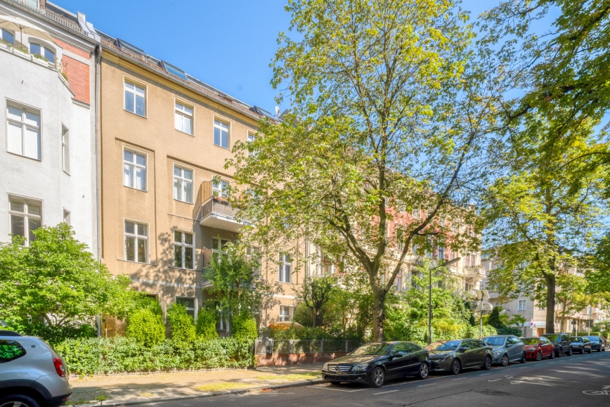 10 غرف نوم منزل ذو طابقين في Friedenau, Germany رقم 258636