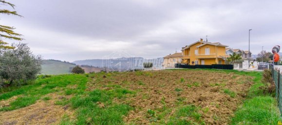  قطعة أرض في Montegranaro, Italy 5000متر مربع رقم 20840 9