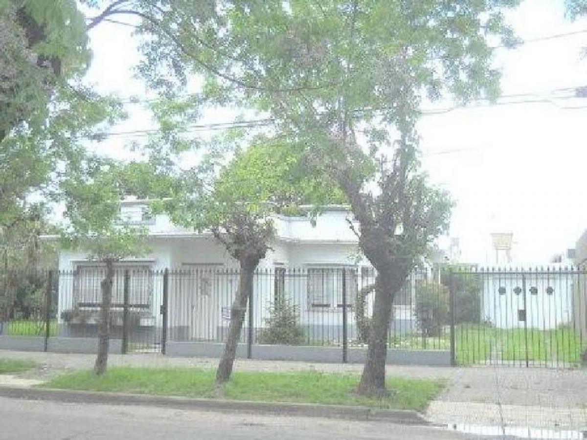 3 bedrooms House in Ituzaingo, Argentina No. 88564