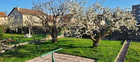 Casa de 4 dormitorios en Luneville, France No. 212867 3