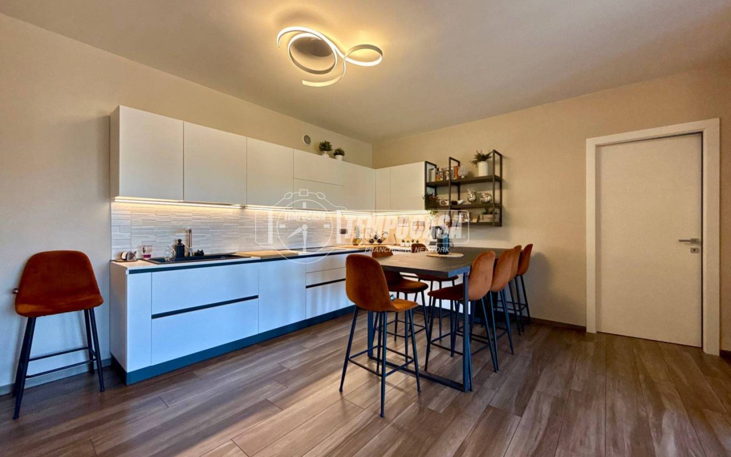 3 Schlafzimmer Wohnung in Rivoli, Italy, Nr. 379934