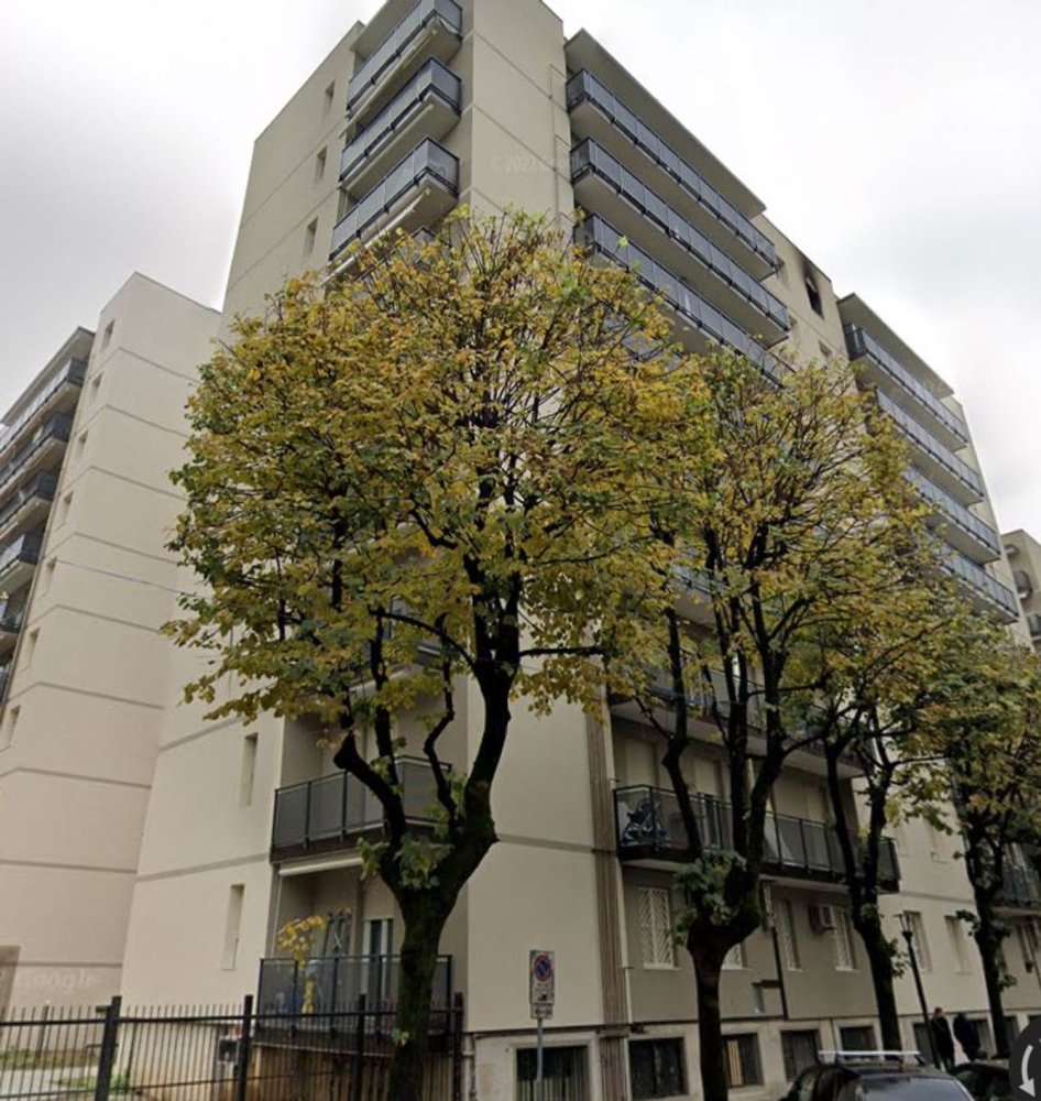 3-salle Appartement à Pioltello, Italy No. 227338