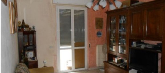 3-salle Appartement à Pioltello, Italy No. 227338 2