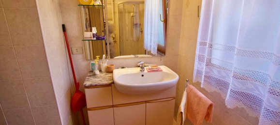 6 rooms House in Pralungo, Italy No. 72502 19