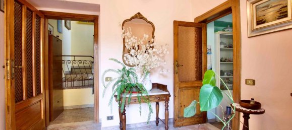 6 rooms House in Pralungo, Italy No. 72502 2