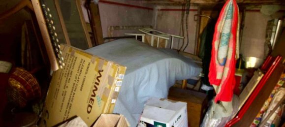 6 rooms House in Pralungo, Italy No. 72502 39