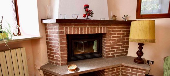 6 rooms House in Pralungo, Italy No. 72502 9