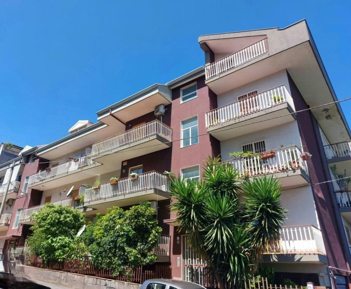 3 Schlafzimmer Wohnung in Aci Catena, Italy, Nr. 362750