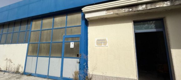 1789m² Warehouse in Contrada, Italy No. 369960 4