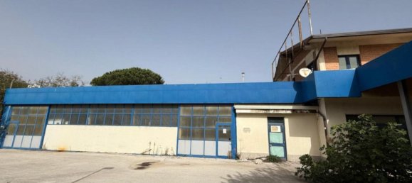 1789m² Warehouse in Contrada, Italy No. 369960 2