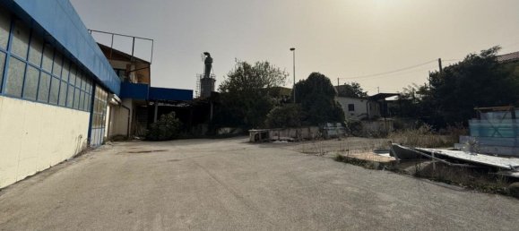 1789m² Warehouse in Contrada, Italy No. 369960 3
