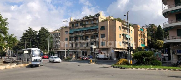 1-Zimmer Gewerbliche Immobilie in Genoa, Italy, Nr. 35796 6