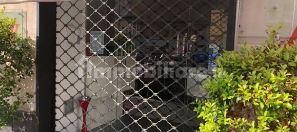 1-Zimmer Gewerbliche Immobilie in Genoa, Italy, Nr. 35796 4