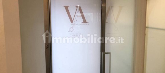 1-Zimmer Gewerbliche Immobilie in Genoa, Italy, Nr. 35796 2