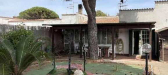 3غرفة منزل في Orbetello, Italy رقم 189480 2