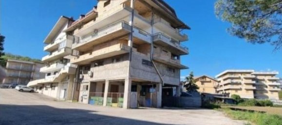 6 bedrooms Apartment in Altino, Italy No. 372691 16