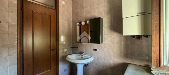 2 Schlafzimmer Wohnung in San Giorgio delle Pertiche, Italy, Nr. 334871 17