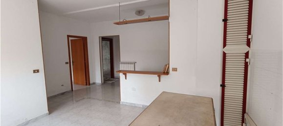5 rooms Apartment in Settingiano, Italy No. 274332 11