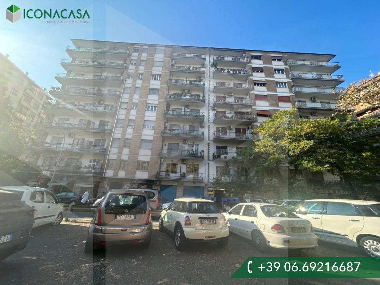 2 rooms Apartment in Rome, Italy No. 24192