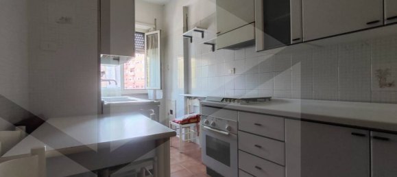 2 rooms Apartment in Rome, Italy No. 24192 28