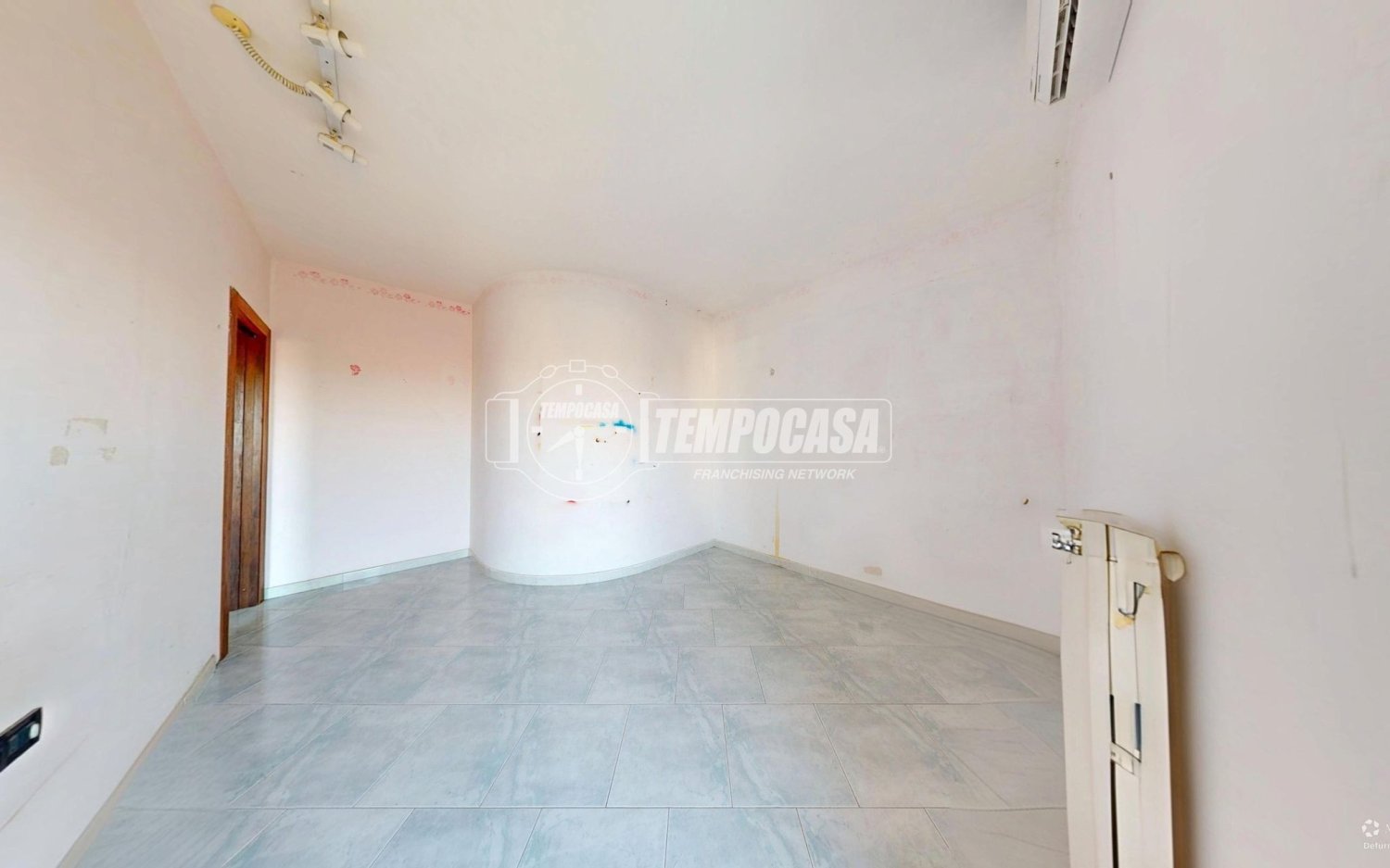 Apartamento de 3 habitaciónes en Casamassima, Italy No. 275838