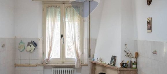 12-Zimmer Haus in San Marcello, Italy, Nr. 7028 10