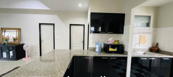 3 bedrooms Cafe / restaurant in Kathu, Thailand No. 19066 3