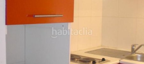 1 bedroom Apartment in Ciutat Vella, Spain No. 133364 2
