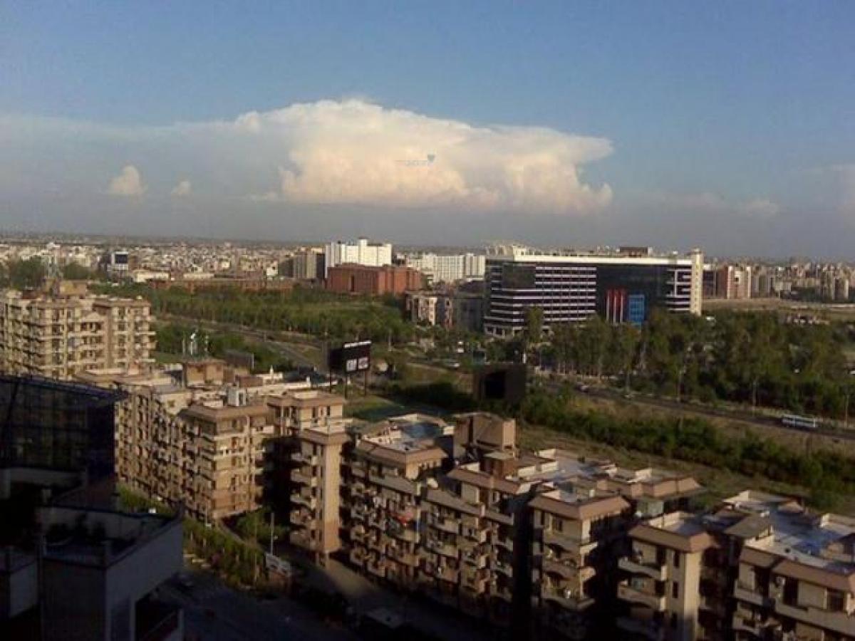 Casa T2 em Ghaziabad, India N.º 17476