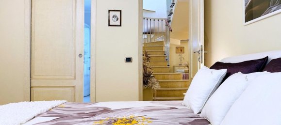 Villa de 3 dormitorios en Viareggio, Italy No. 39698 24