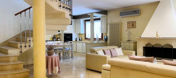 Villa de 3 dormitorios en Viareggio, Italy No. 39698 23