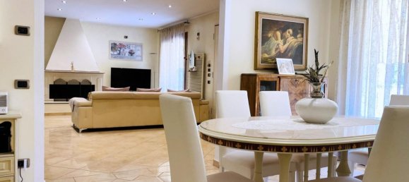 Villa de 3 dormitorios en Viareggio, Italy No. 39698 28