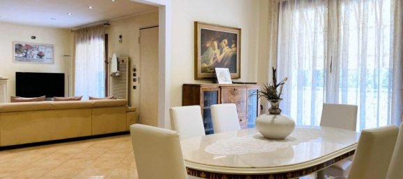 Villa de 3 dormitorios en Viareggio, Italy No. 39698 18